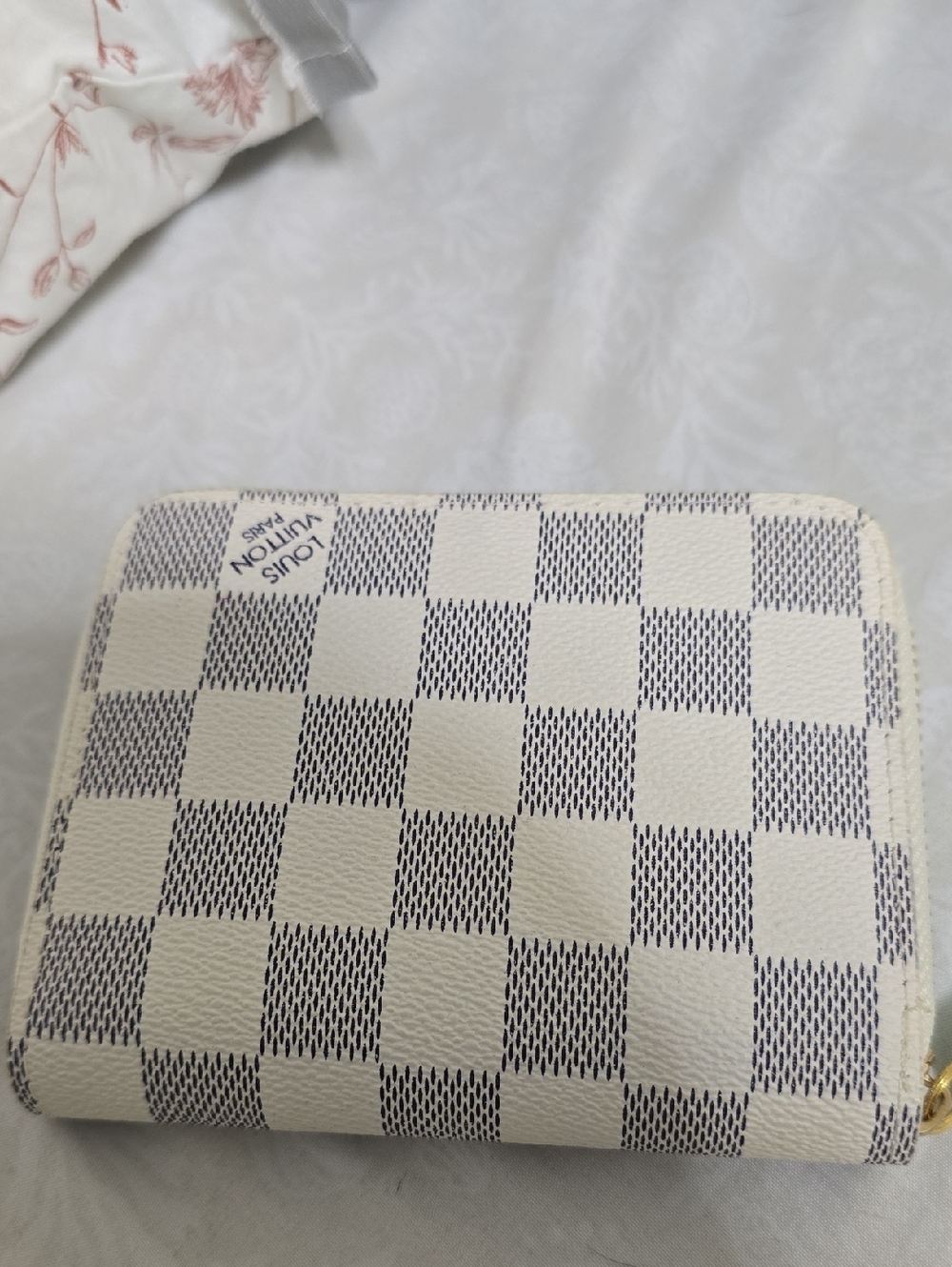 Checked Zip Wallet in Cream and Gray - Designer Style